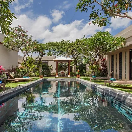 Art Villa Rumah Dua Tiga